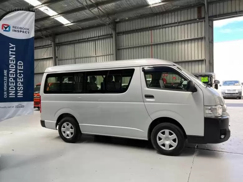 Toyota Haice Mid Roof Passenger